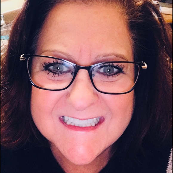 Meet your Posher, Victoria - Picture 1 of 1